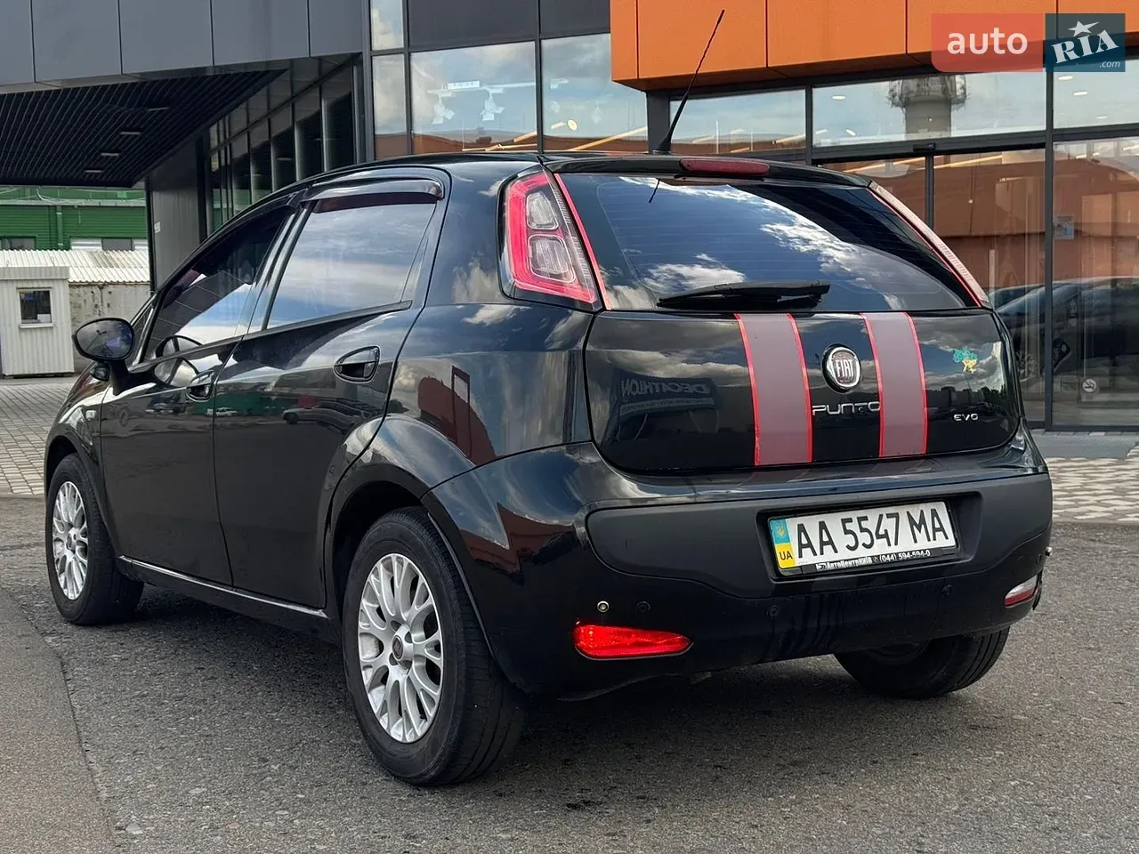 Fiat Grande Punto 2011 photo 4