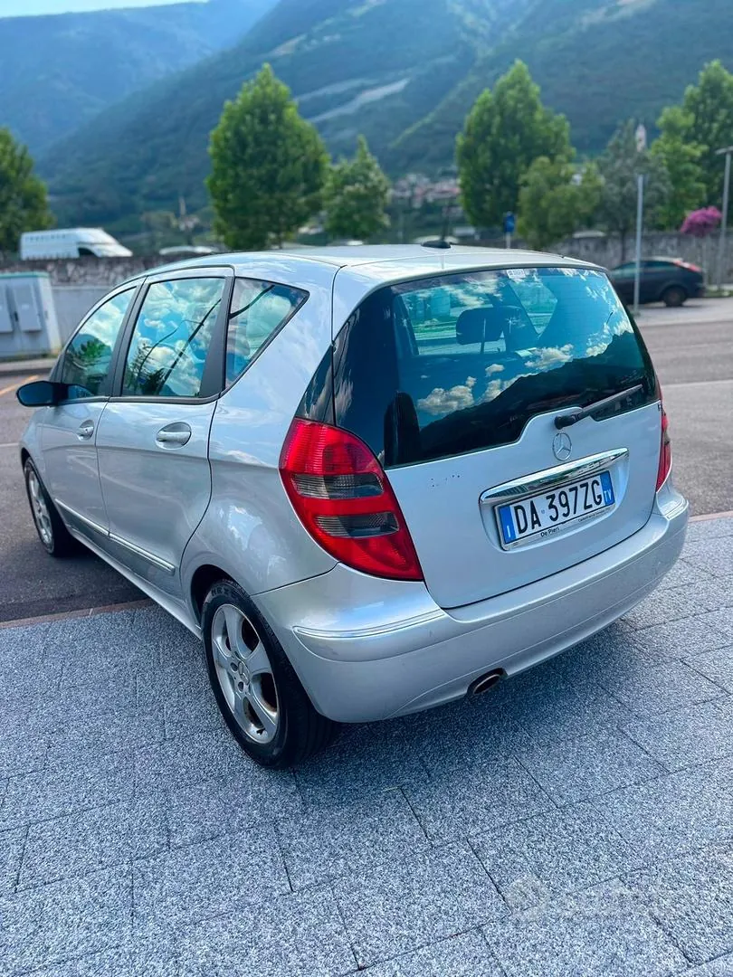 Mercedes-Benz A 200 2006 photo 4