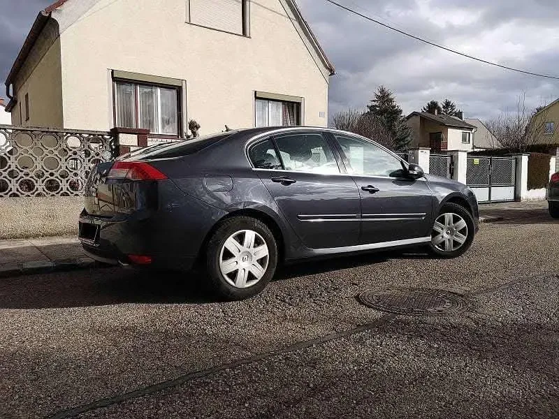 Renault Laguna