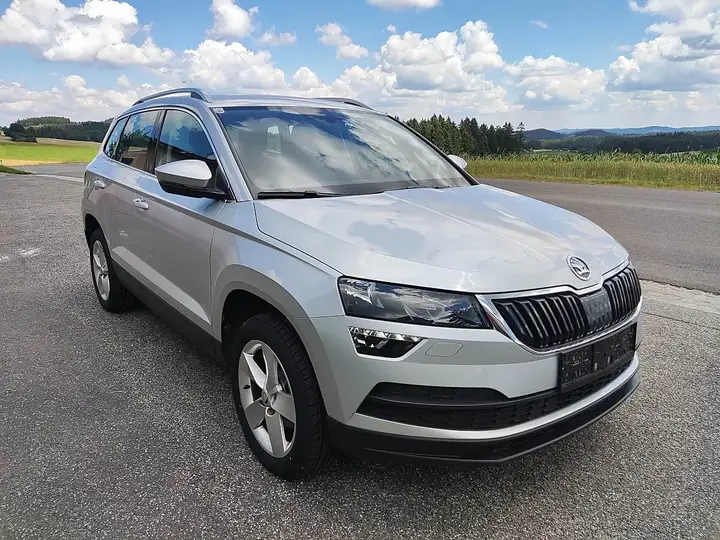Skoda Karoq 2021 photo 2