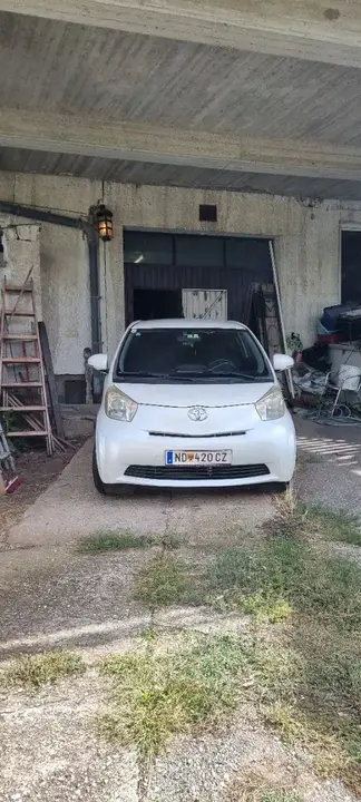 Toyota Iq