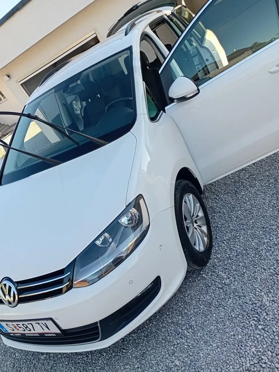 Volkswagen Sharan 2013 photo 2