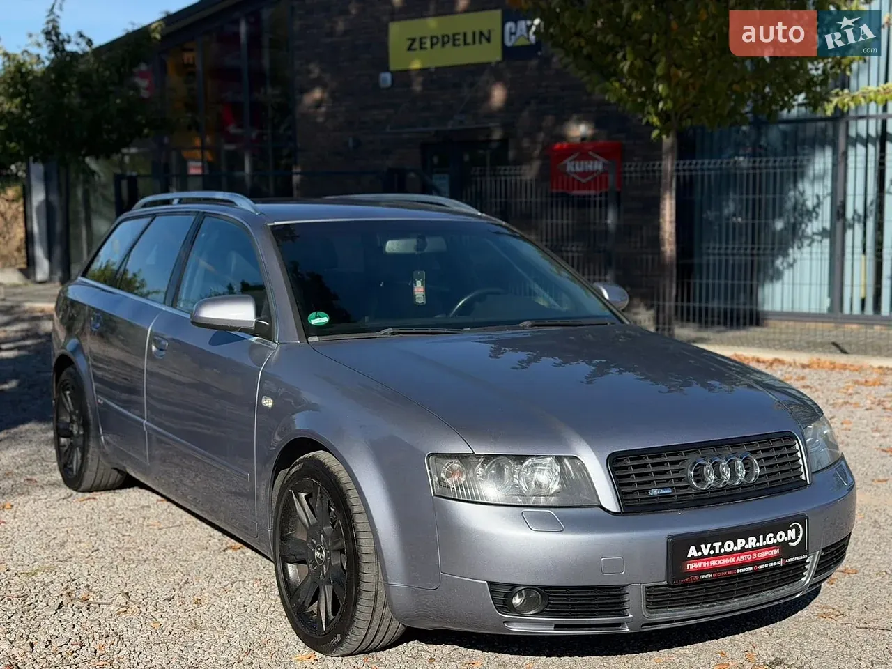 Audi A4 2004 photo 4