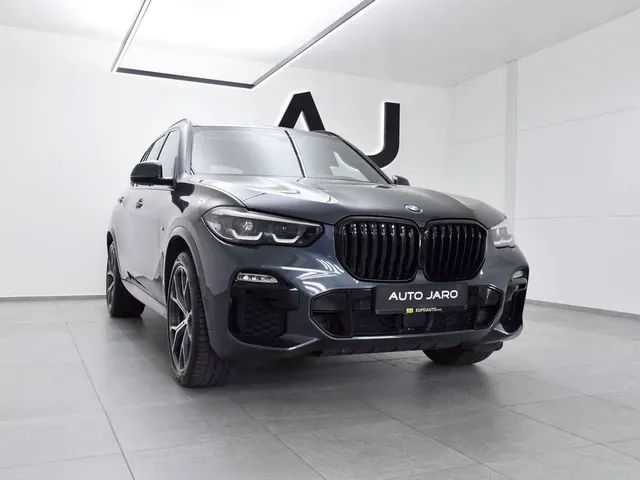 BMW X5 2021 photo 2