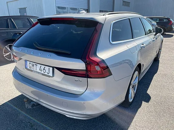 Volvo V90 2023 photo 3