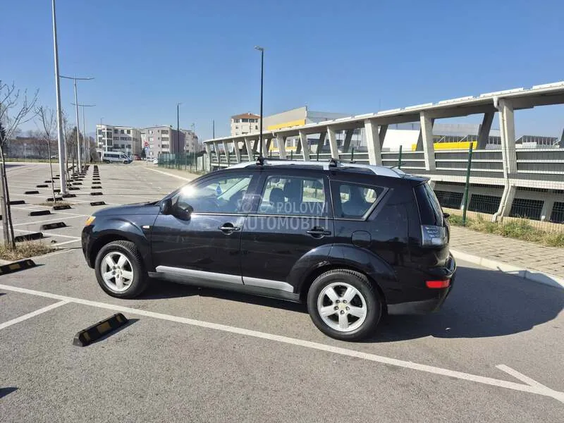 Mitsubishi Outlander 2007 photo 2