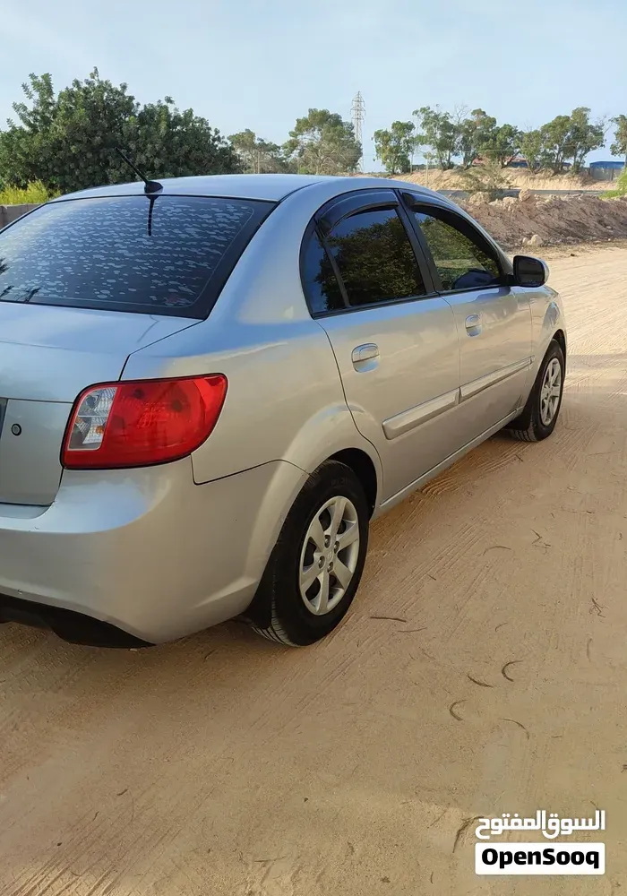 Kia Rio 2009 photo 2