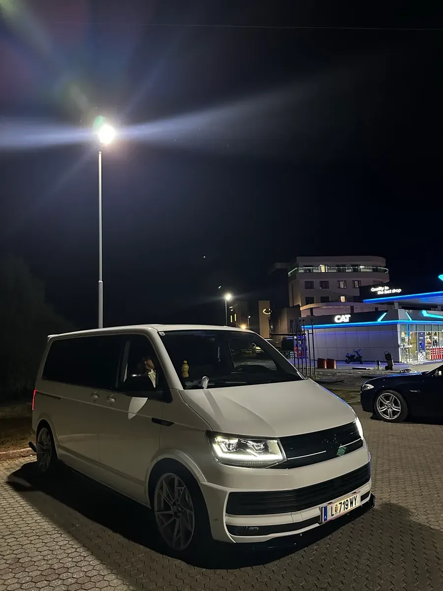 Volkswagen T6 2017 photo 2