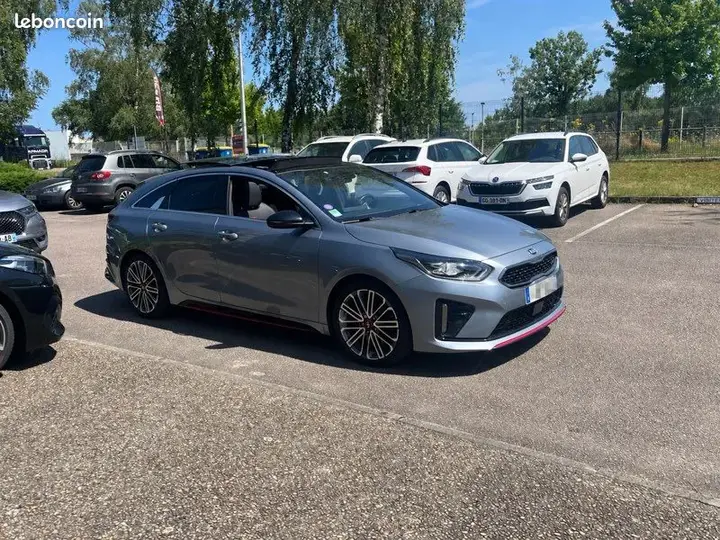 Kia Proceed