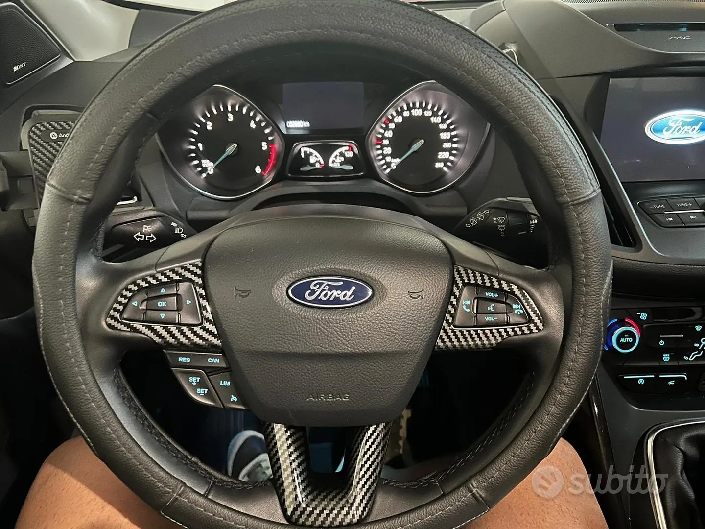 Ford Kuga 2018 photo 3