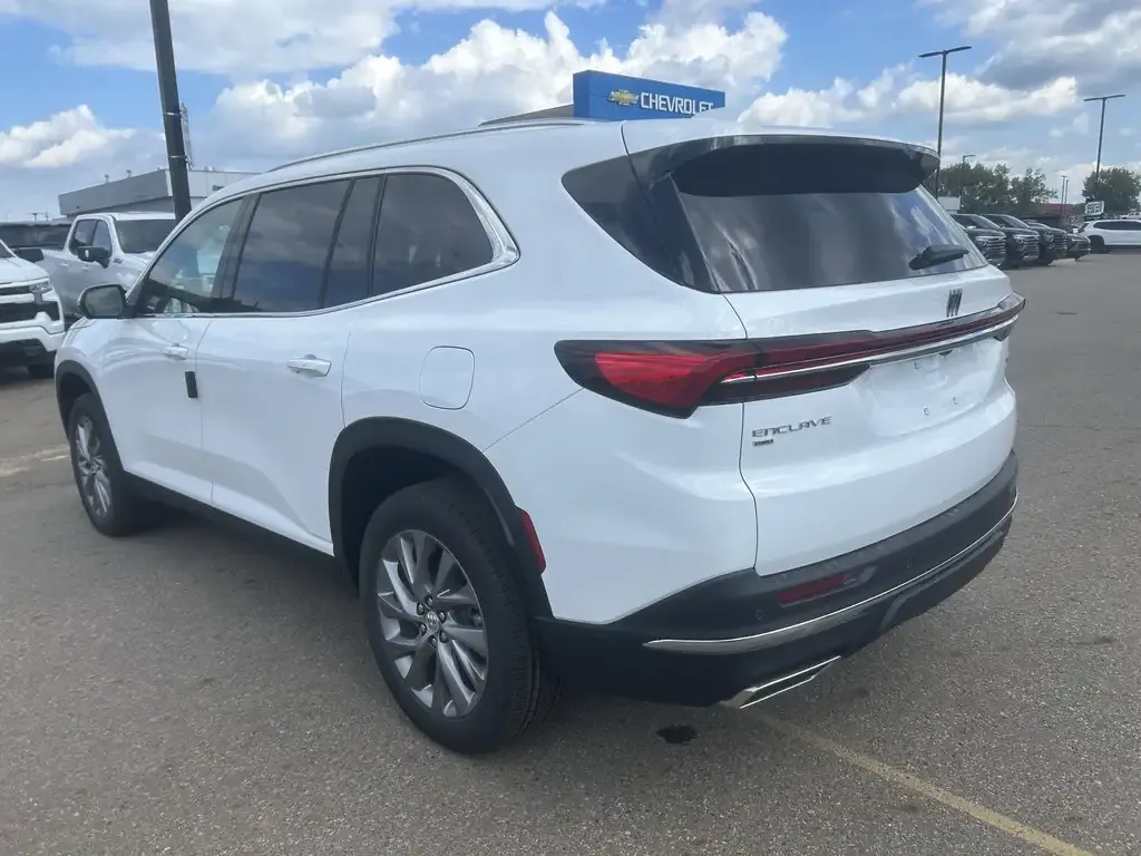 Buick Enclave 2026 photo 5