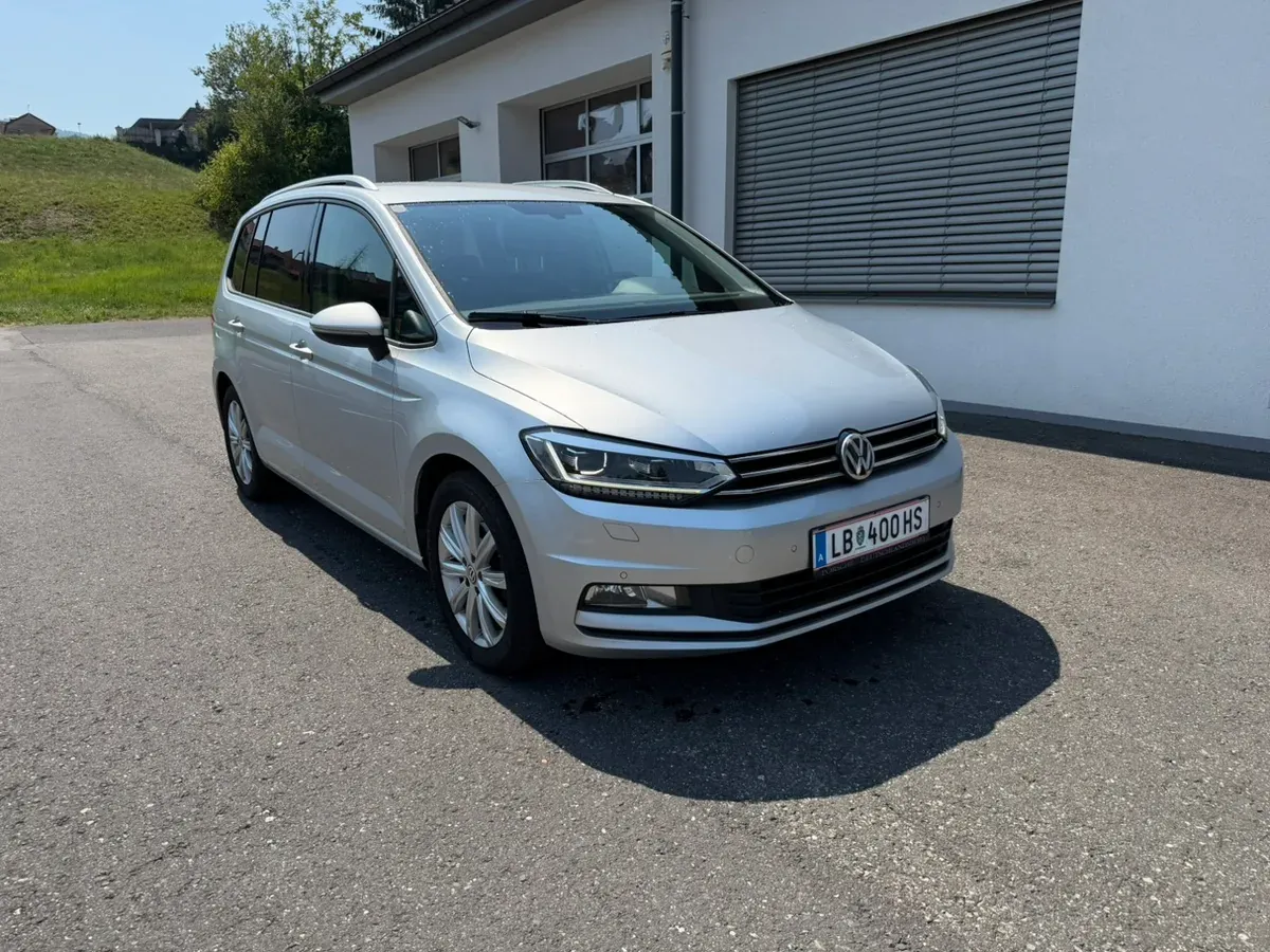 Volkswagen Touran 2017 photo 3