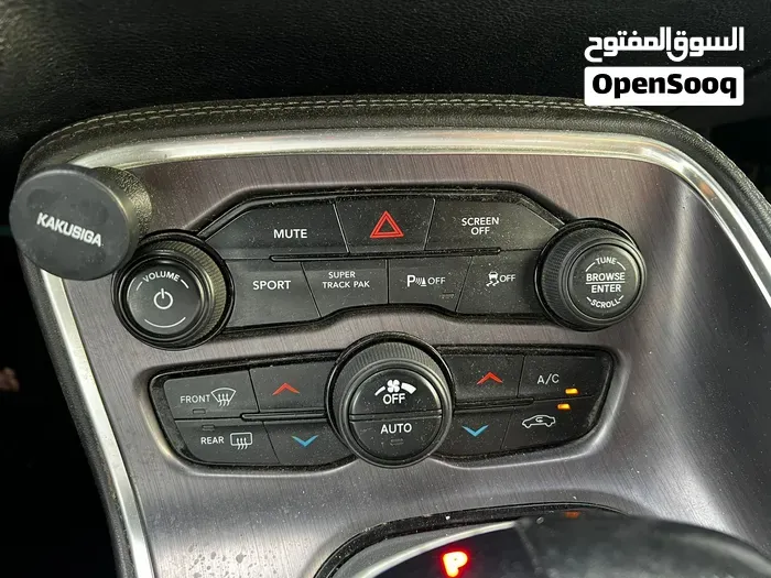 Dodge Challenger 2018 photo 2