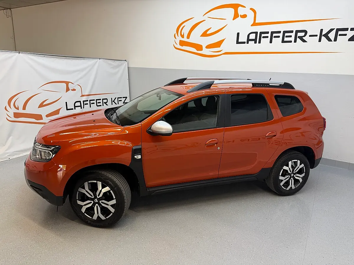 Dacia Duster 2022 photo 2