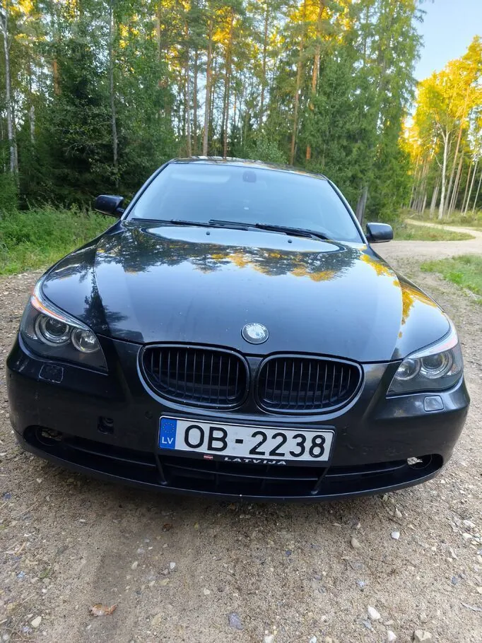 BMW 530D 2004 photo 2