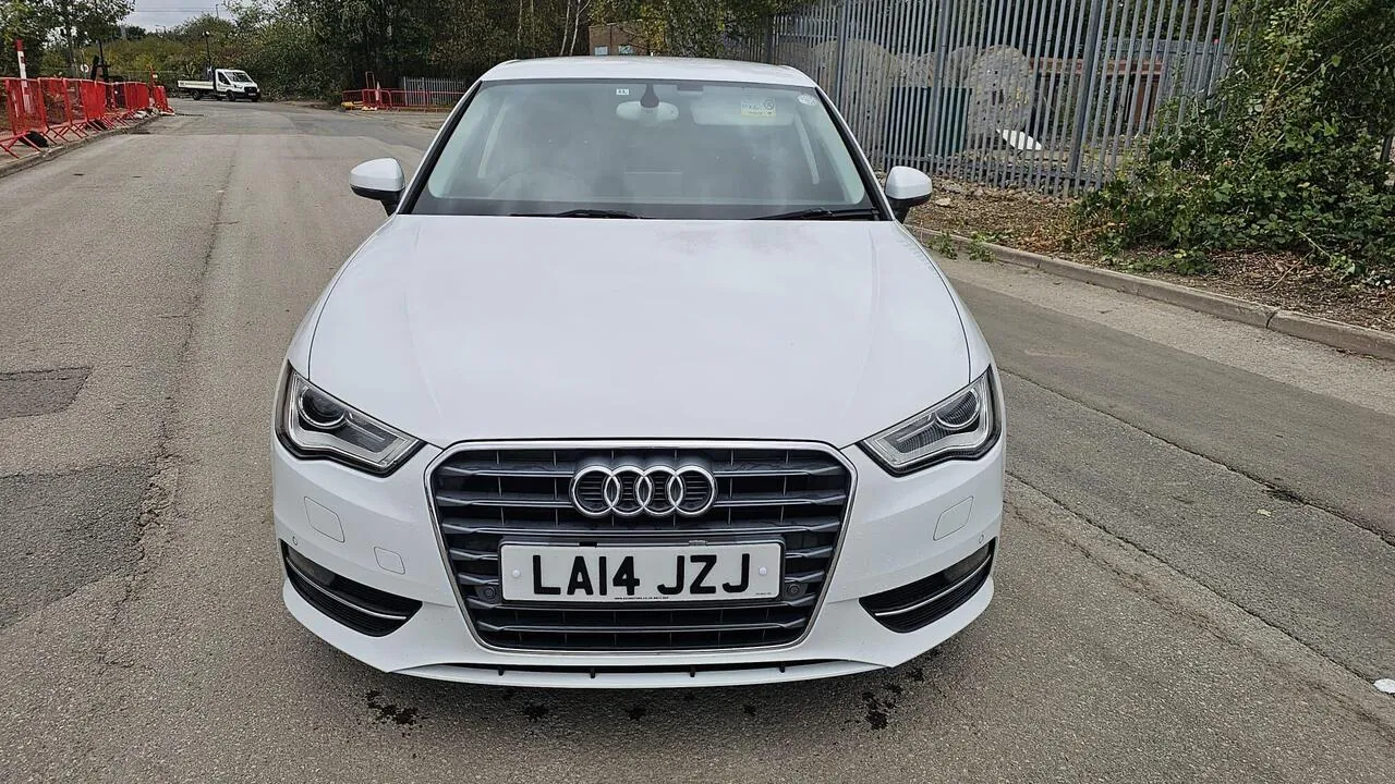 Audi A3 2014 photo 2