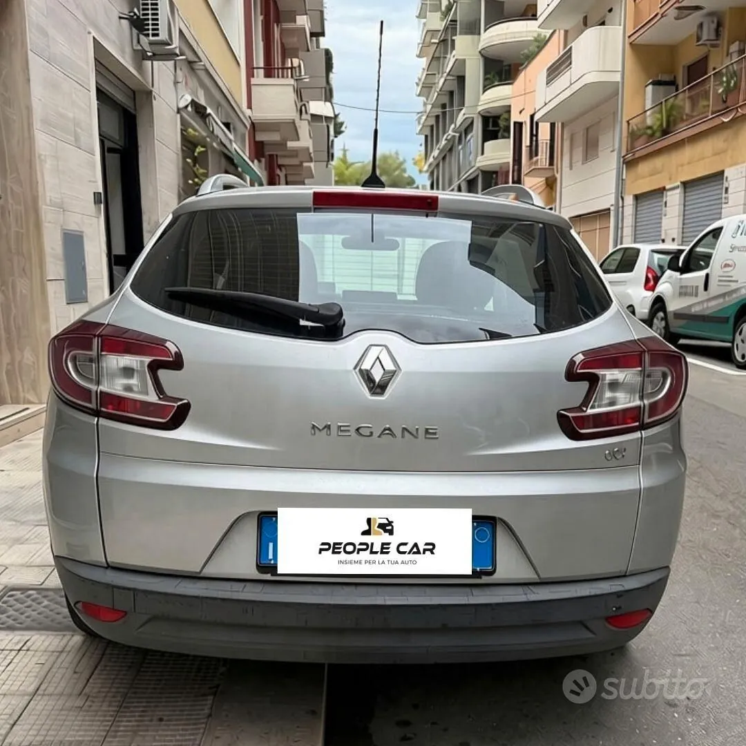 Renault Megane 2012 photo 3
