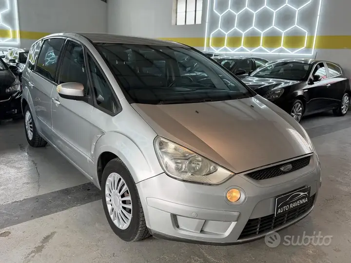 Ford S-Max 2009 photo 3