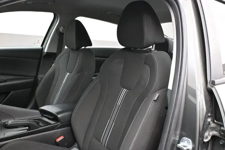 Hyundai Elantra 2023 photo 4