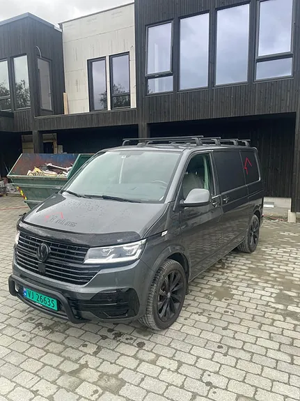 Volkswagen Transporter 2021 photo 2