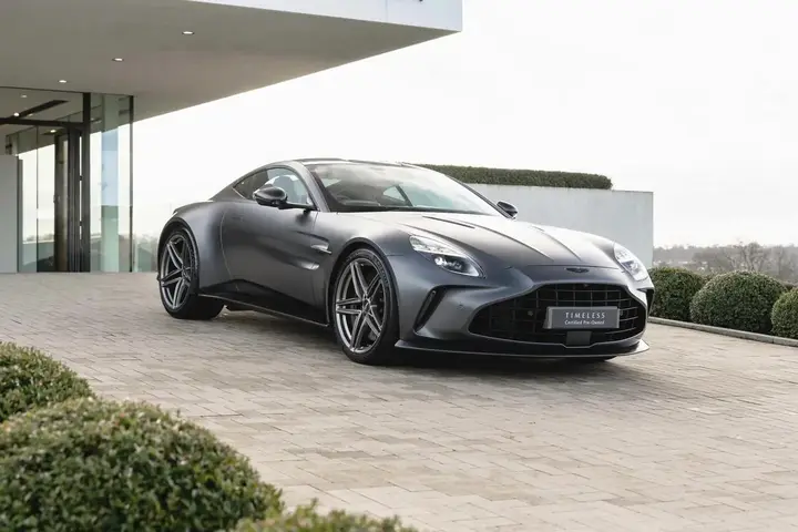 Aston Martin Vantage