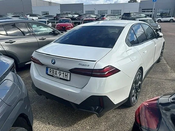 BMW 530E 2024 photo 4