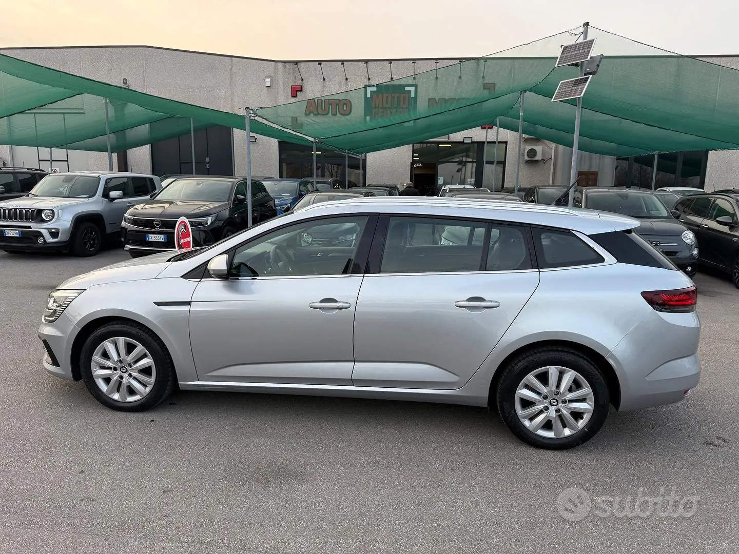 Renault Megane 2022 photo 2