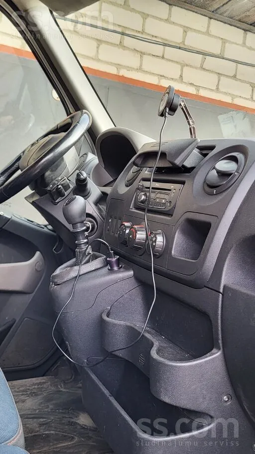 Renault Master 2013 photo 2