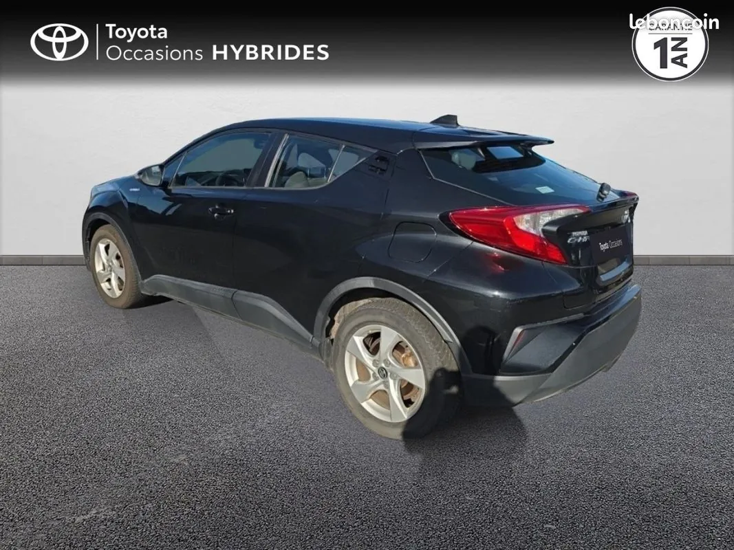 Toyota C-Hr 2017 photo 2