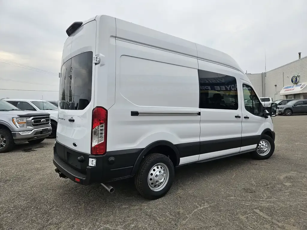 Ford Transit 2025 photo 5