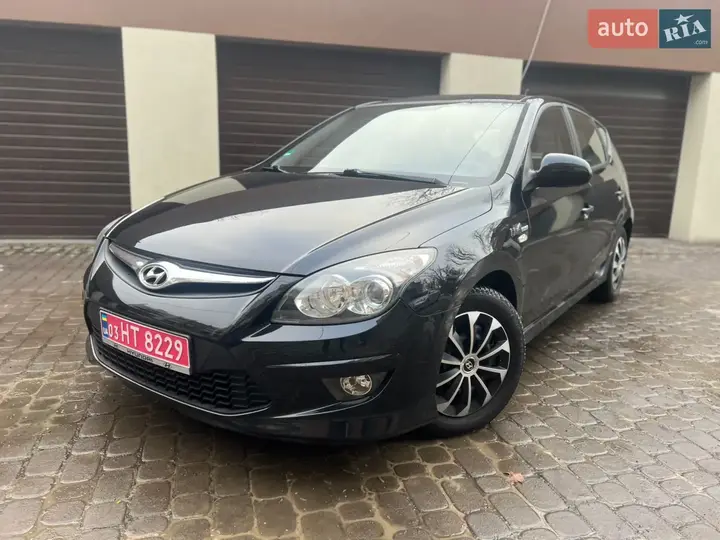 Hyundai I30 2010 photo 2