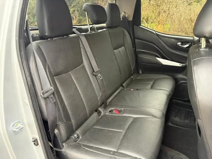 Nissan Navara 2018 photo 5