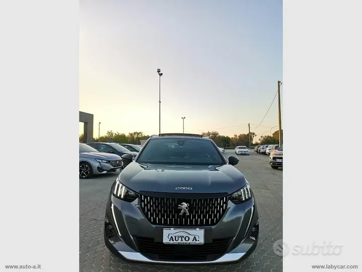 Peugeot 2008 2021 photo 2