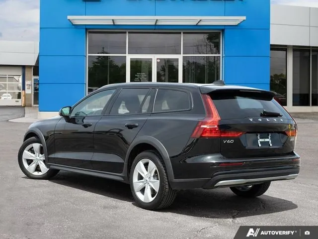Volvo V60 2025 photo 4