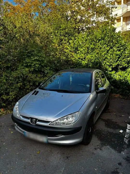Peugeot 206