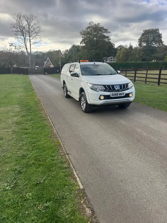 Mitsubishi L200 2018 photo 3