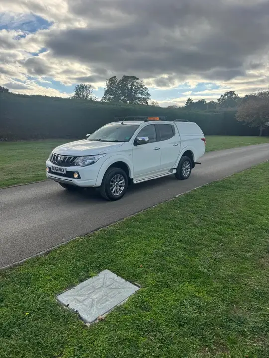 Mitsubishi L200