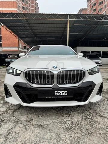 BMW 520I