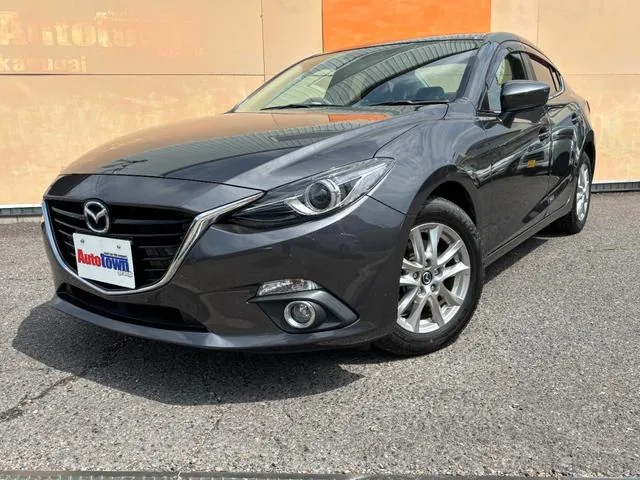 Mazda Axela Hybrid 2013 photo 2