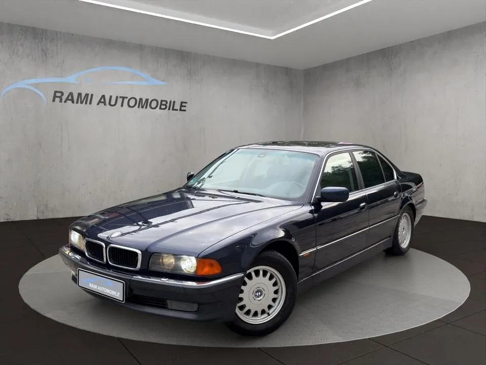 BMW 735I