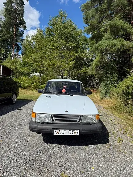 Saab 900 1988 photo 2
