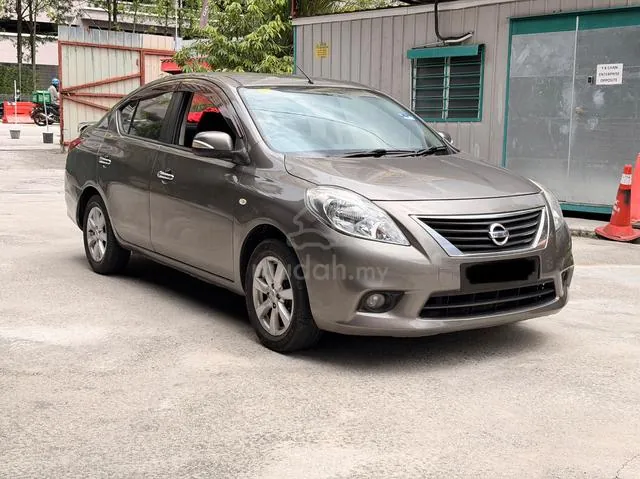 Nissan Almera