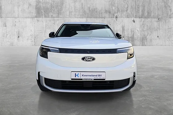 Ford Explorer 2025 photo 2