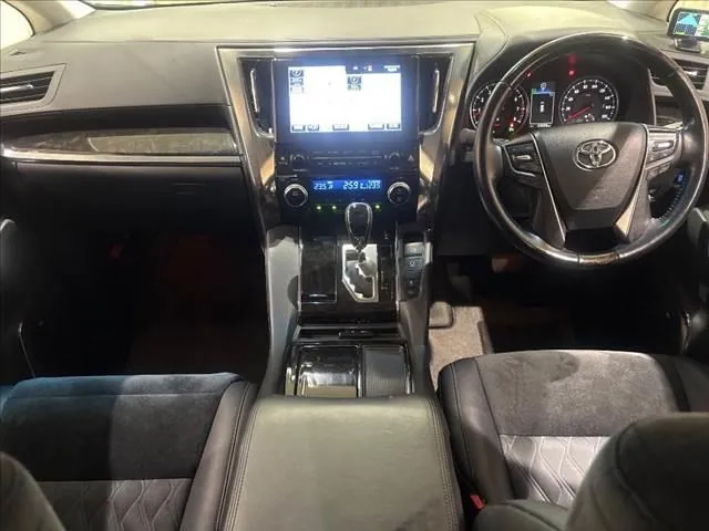 Toyota Verfia 2017 photo 3