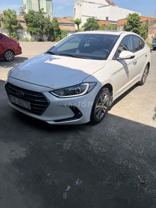 Hyundai Elantra 2017 photo 3