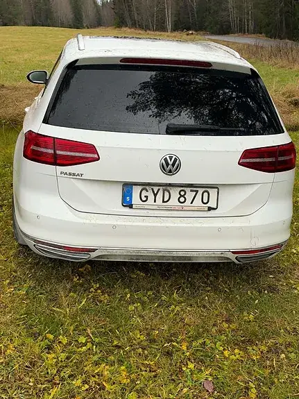 Volkswagen Passat 2016 photo 2