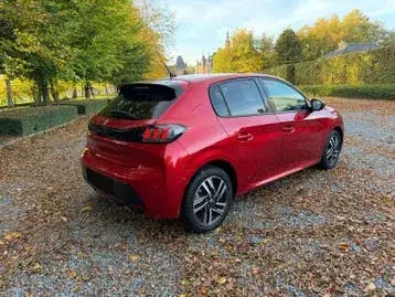 Peugeot 208 2020 photo 3