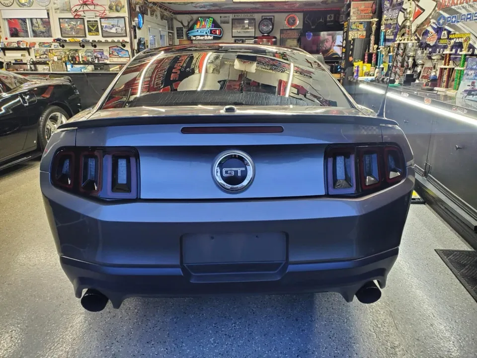 Ford Mustang 2011 photo 4