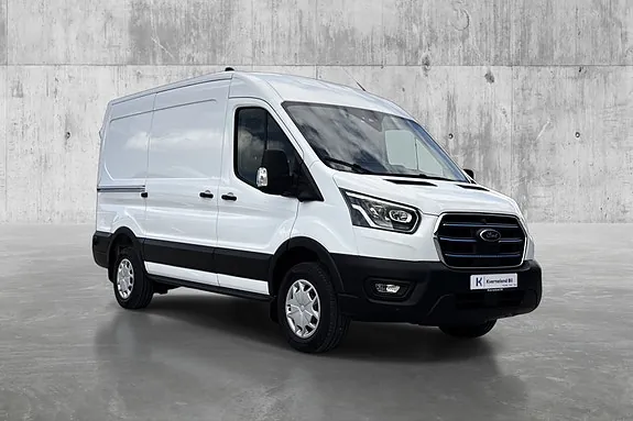 Ford Transit 2023 photo 3