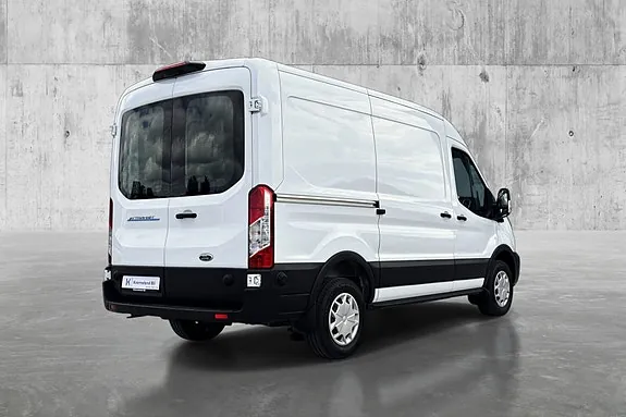 Ford Transit 2023 photo 5